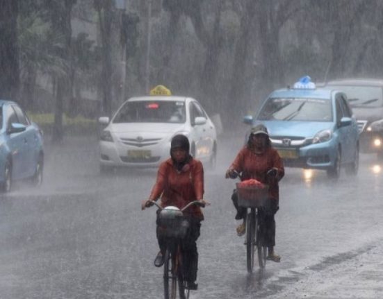 CUACA EKSTREM JAKARTA