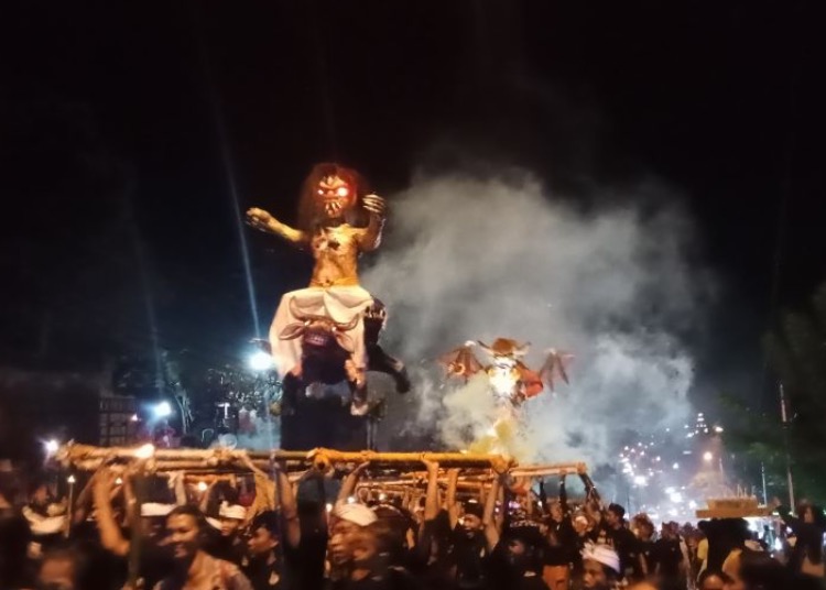Pawai Ogoh ogoh di Senduro menggugah pesona budaya Lumajang