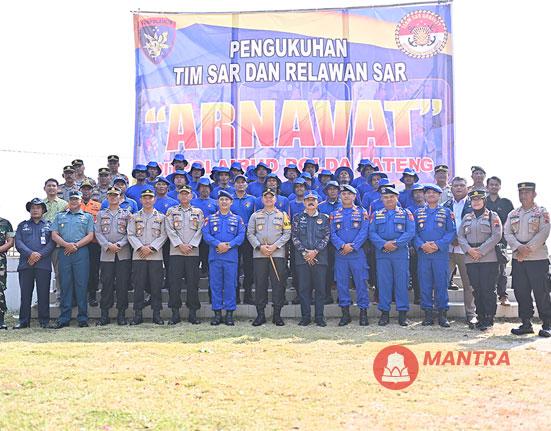 Apel Pengukuhan Tim SAR dan Relawan SAR Arnavat Satpolairud Polres Jepara