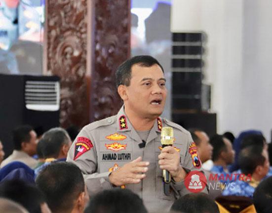 Kapolda Jateng Irjen Pol Ahmad Luthfi memberikan sambutan