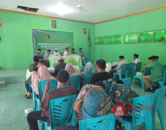 Suasana rapat pleno yang dilakukan DPC PPP Demak