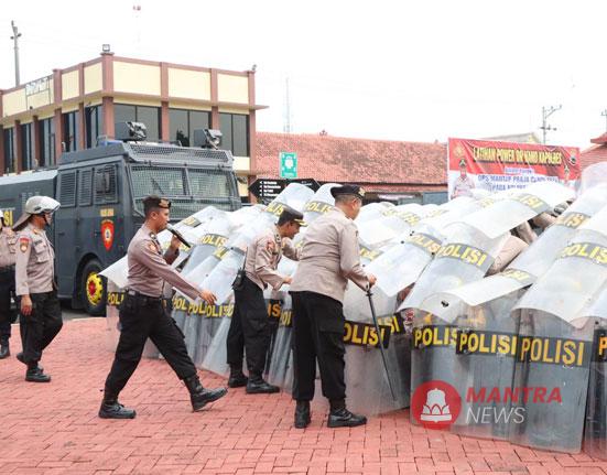 Personel Power on Hand Kapolres saat melakukan latihan kemampuan