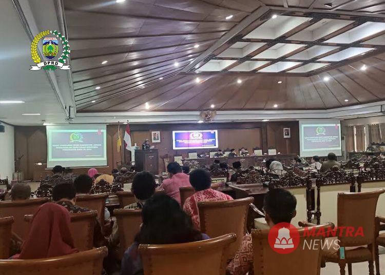 Anggota DPRD Jepara Pertanyakan Keabsahan Penetapan Ranperda Perubahan APBD 2024 1 Anggota DPRD Jepara Pertanyakan Keabsahan Penetapan Ranperda Perubahan APBD 2024