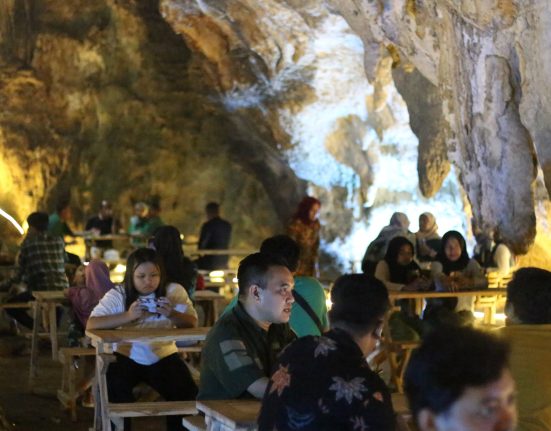 Wisata Gua Terawang Ecopark