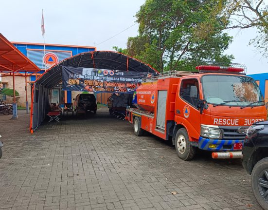 Posko bencana hidrometeorologi telah disiagakan oleh BPBD Kota Pekalongan guna menghadapi cuaca ekstrem.