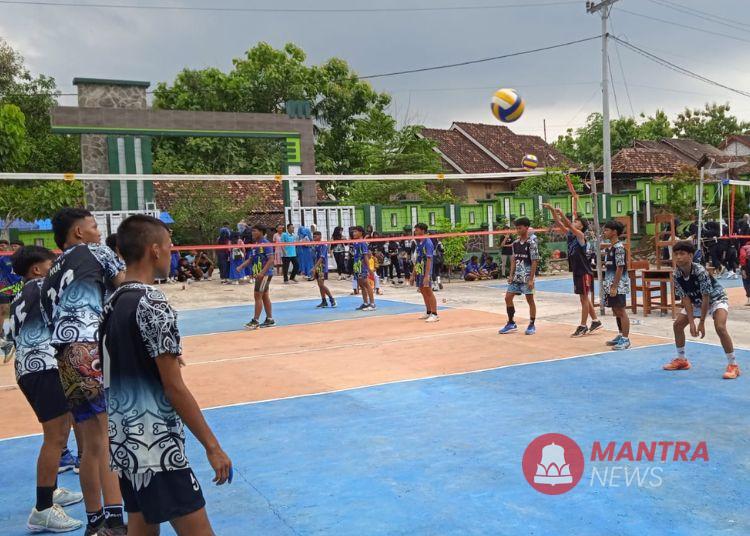 Menang Turnamen Tim Voli SMPN 1 Bulu Rembang Bakal Diberi Penghargaan