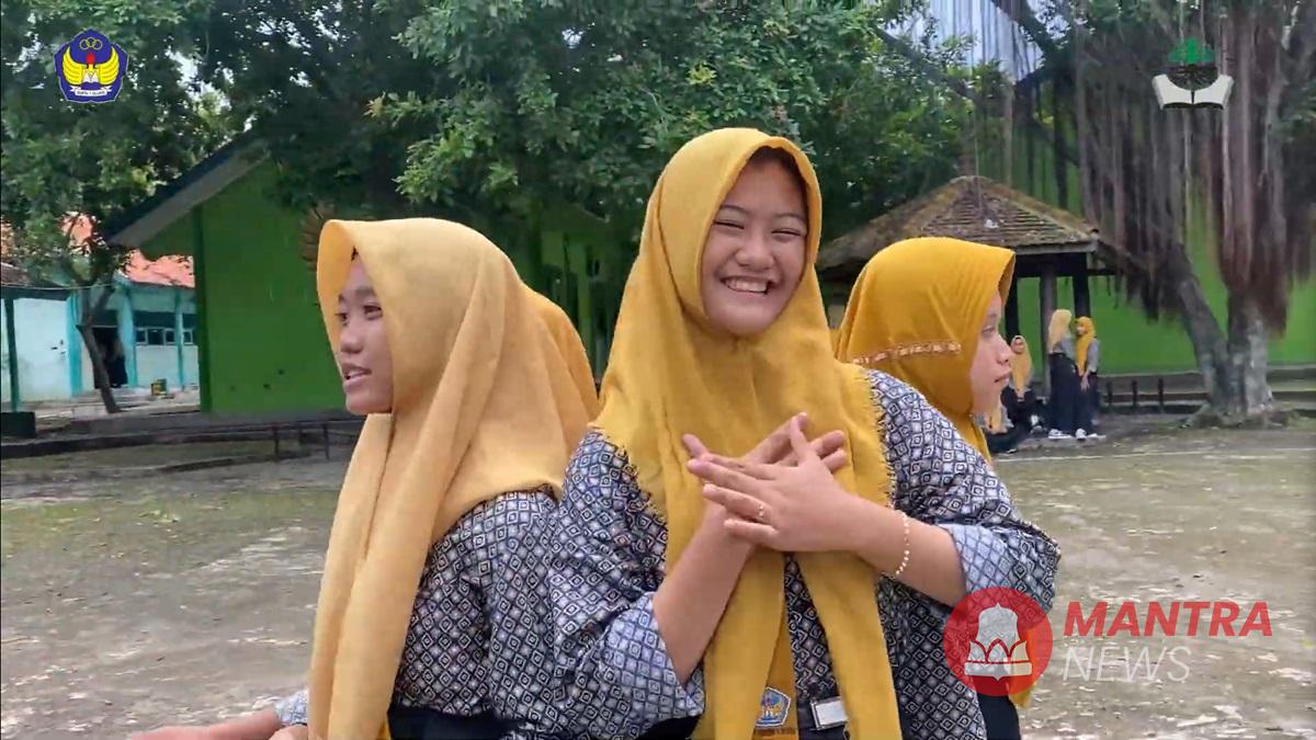 SMPN 1 Sluke