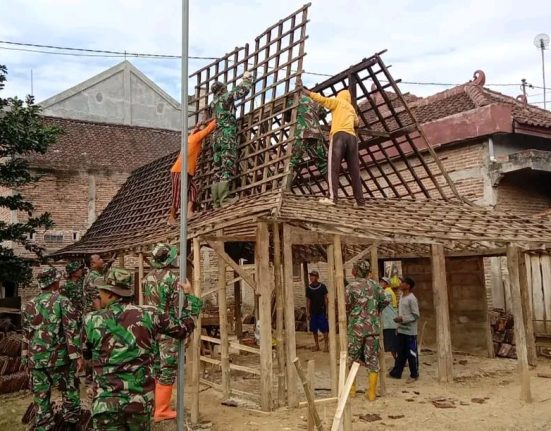 Bedah Rumah Tak Layak Huni di Pati