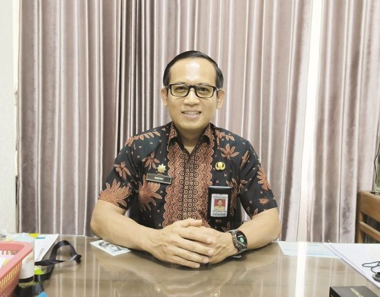 Kepala Disdagkop dan UKM Kendal, Toni Ari Wibowo. (Arvian Maulana | Mantranews.id)