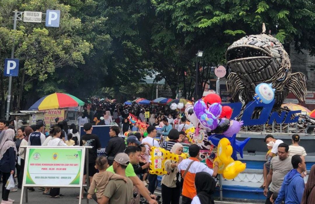 Alun-Alun Simpang Lima