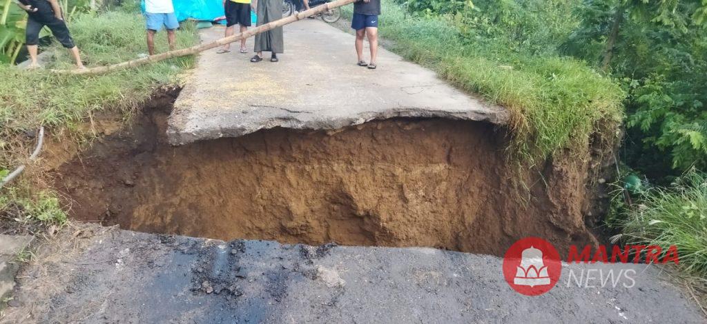 Jembatan di Puncakwangi