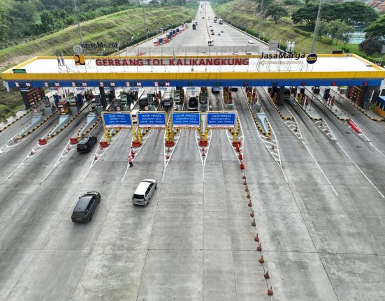 Suasana GT Kalikangkung, Semarang yang masih lengang menjelang arus mudik Lebaran 2025. (Dok. Jasa Marga | Mantranews.id)