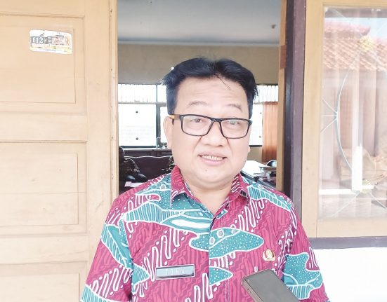 Kepala Dinsos Kendal, Muntoha. (Arvian Maulana |Mantranews.id) 