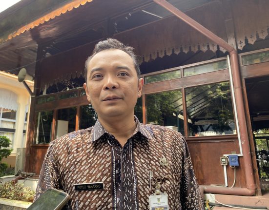 KEPALA DINAS