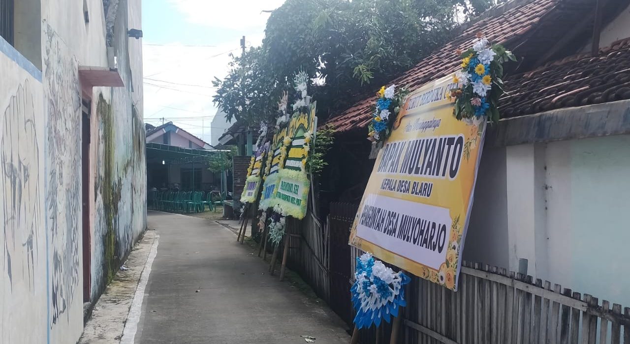 Kepala Desa Blaru