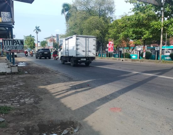 jalan Pati-Tayu