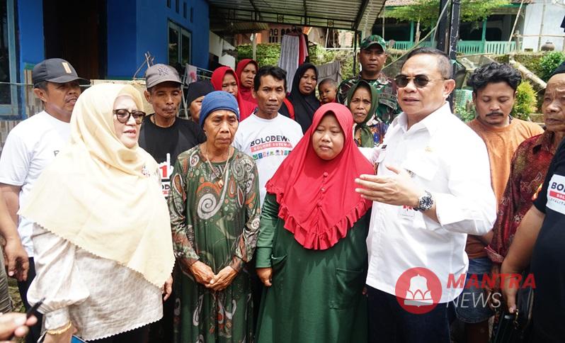 Bupati Sudewo kunjungi korban banjir di Dukuhseti, Pati