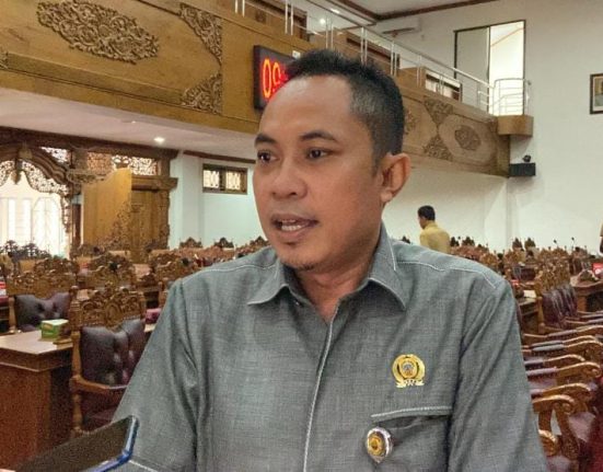 Nila Salin