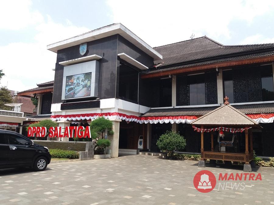 Suasana Kantor DPRD Kota Salatiga. (Angga Rosa | Mantranews.id)