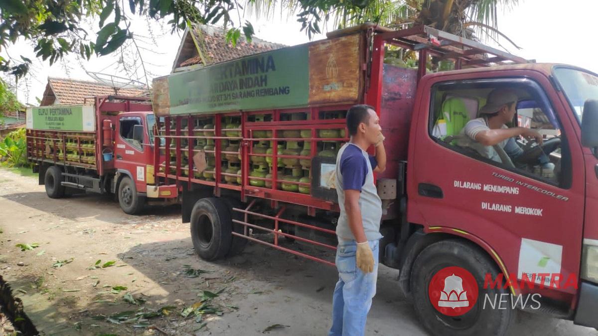 Sejumlah truk mengangkut LPG bersubsidi di Kabupaten Rembang, Jawa Tengah. | Mantranews.id)