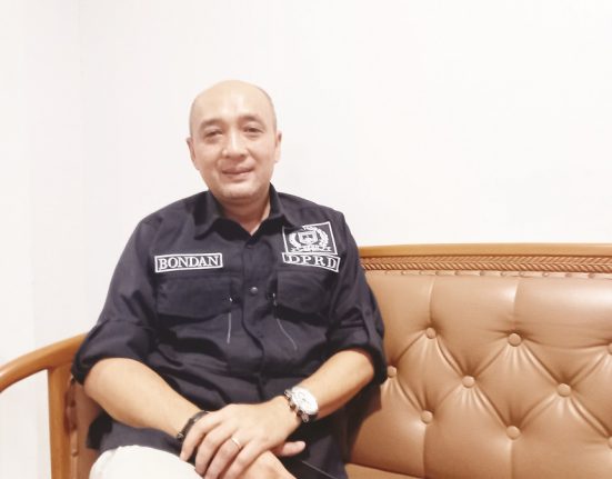 Bondan Marutohening = Ketua DPRD Kabupaten Semarang (Lingkar Media Group Network)