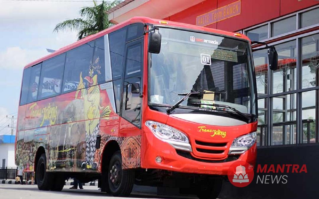 Sebuah bus Trans Jateng sedang menunggu penumpang di Halte Terminal Bawen, Semarang, Jawa Tengah. (Lingkar Media Group Network)