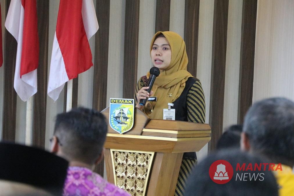 Bupati Demak = Eisti’anah (M. Burhan A | Mantranews.id)