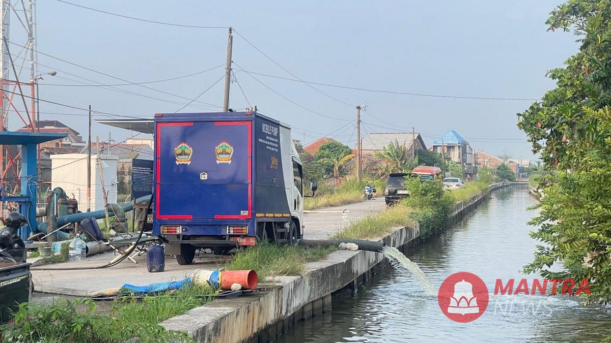 Pemprov Jateng mengerahkan pompa penyedot air untuk mengatasi rob yang menggenang di Kecamatan Sayung, Kabupaten Demak, Jawa Tengah. (Dok. Pemprov Jateng | Mantranews.id)