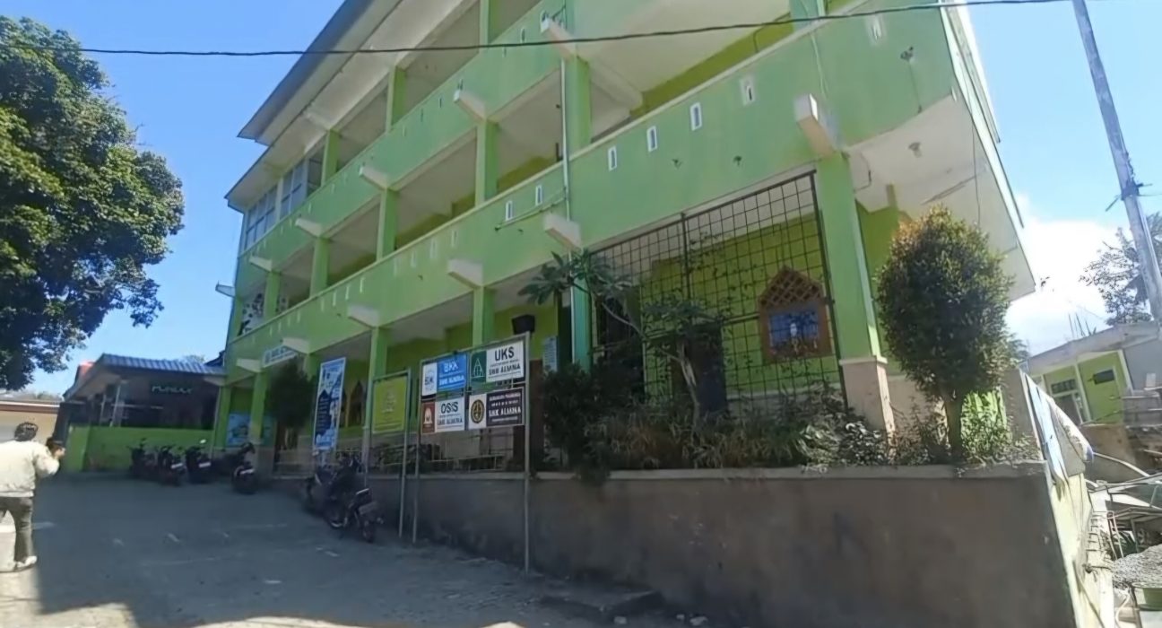 Nampak area dalam SMA Muhammadiyah Sumowono, Kabupaten Semarang. Jumlah siswa yang mendaftar pada SPMB Gelombang II di sekolah ini sangat kecil. (Lingkar Media Group Network)