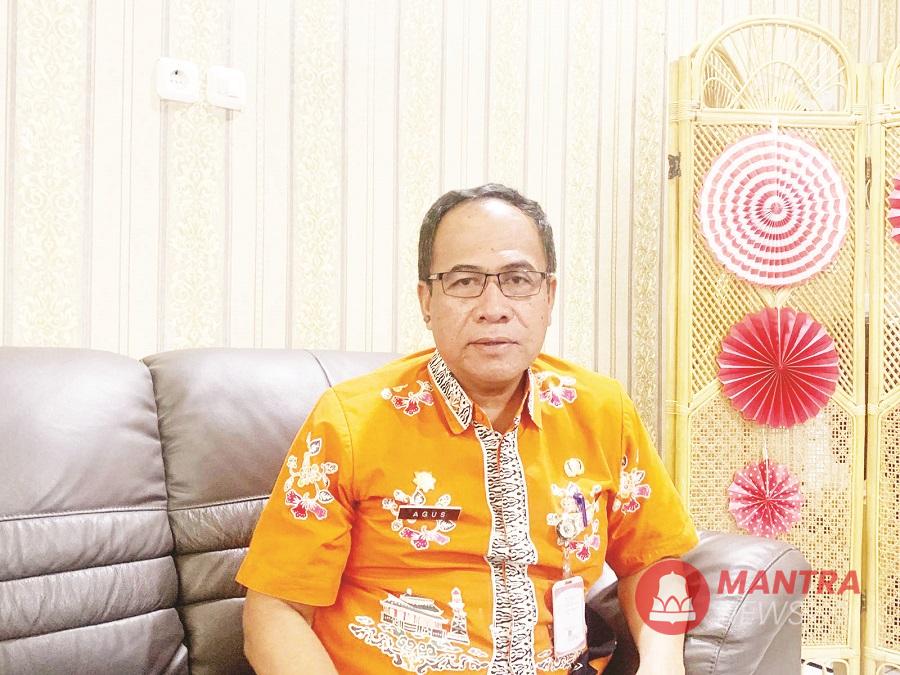 Plt. Kepala Dinsos P2PA Demak, Agus Herawan saat diwawancara soal sekolah rakyat (Lingkar Media Group Network)