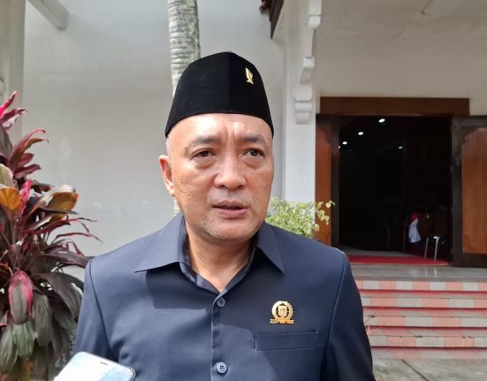 Ketua DPRD Kabupaten Semarang = Bondan Marutohening (Lingkar Media Group Network)