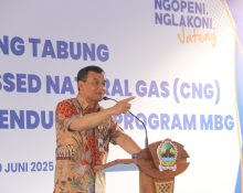 Gubernur Jawa Tengah: Ahmad Luthfi saat membahas strategi tarif impor AS. (Lingkar Media Group Network)