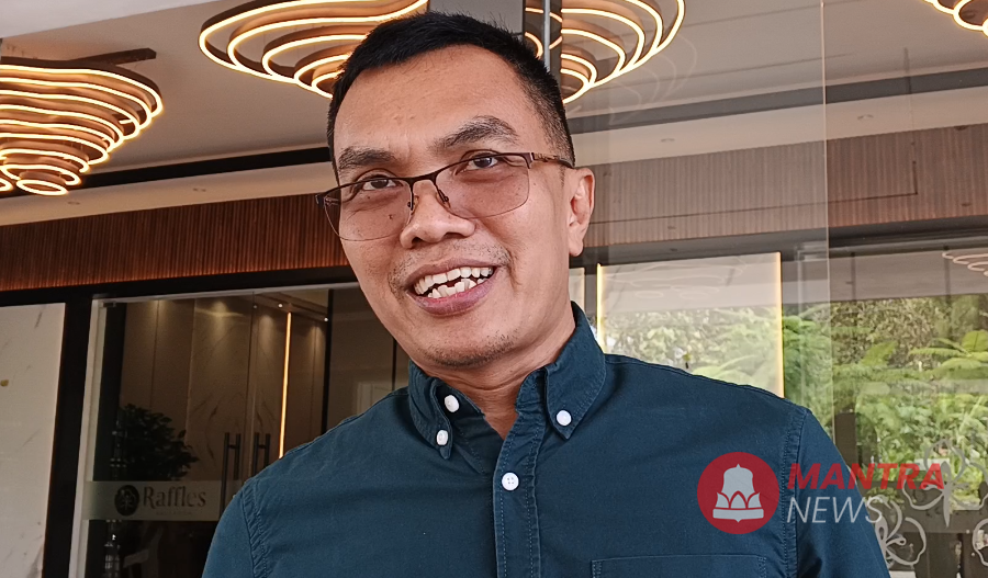 Kepala BPJS Kesehatan Cabang Pati: Wahyu Giyanto saat diwawancara soal kepesertaan PBI JKN di Blora. (Lingkar Media Group Network)