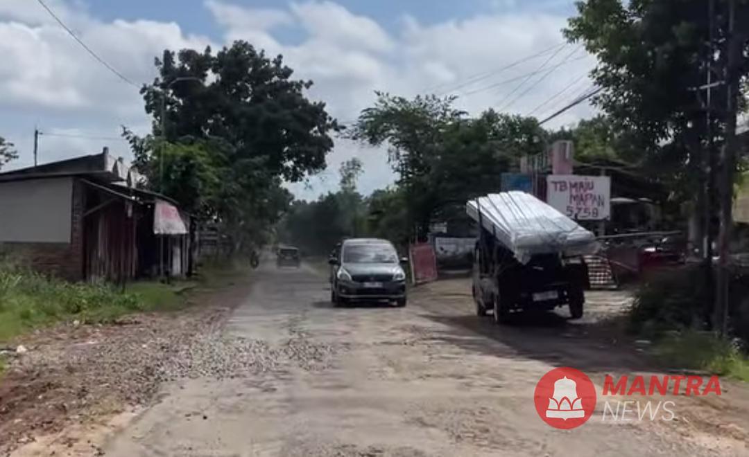 Jalan Pati-Tlogowungu