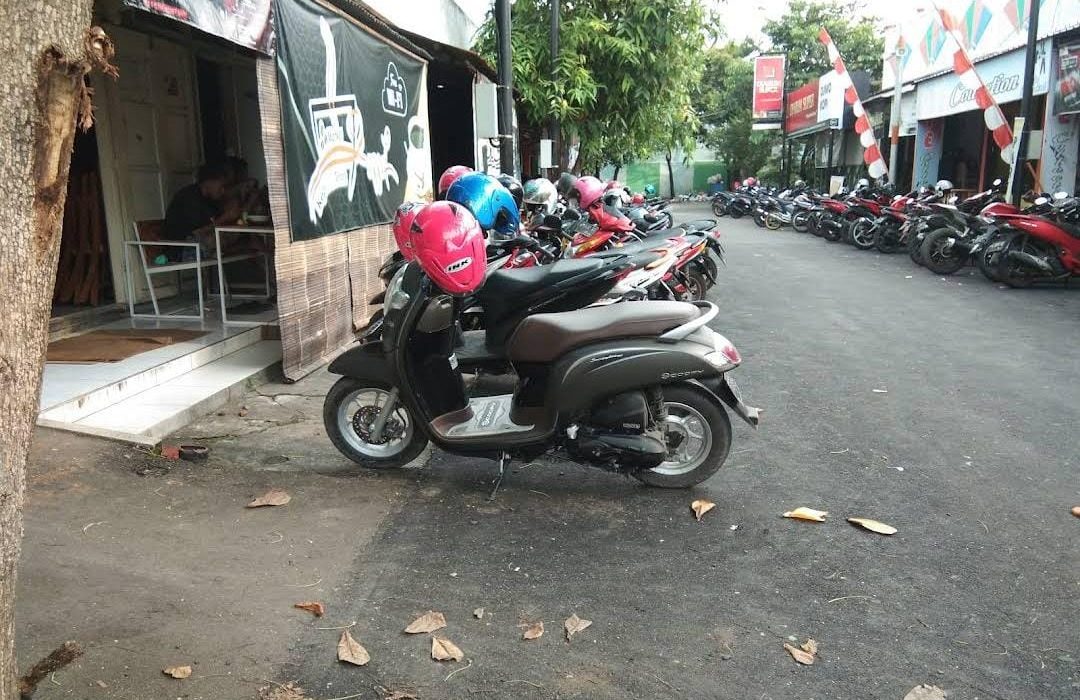 Pasar Yaik
