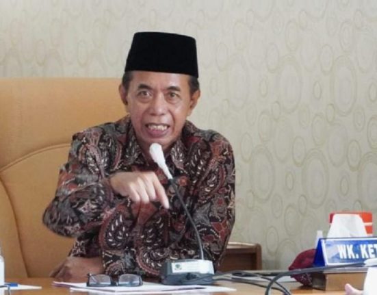 Anggota DPRD Pati Muhammadun saat diwawancarai soal aduan eks honorer RSUD Soewondo soal ancaman intimidasi. (Mantranews.id)