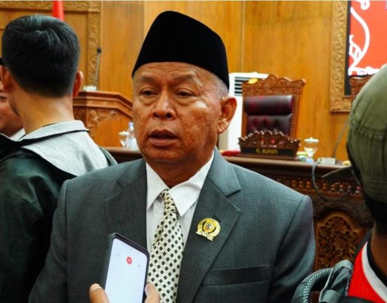 Wakil Ketua I DPRD Pati Hardi.