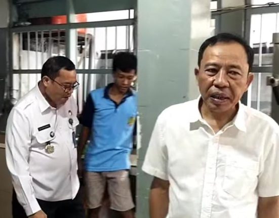 Wakil Ketua II DPRD Kabupaten Pati Bambang Susilo saat mengunjungi Lapas Kelas IIB Pati.