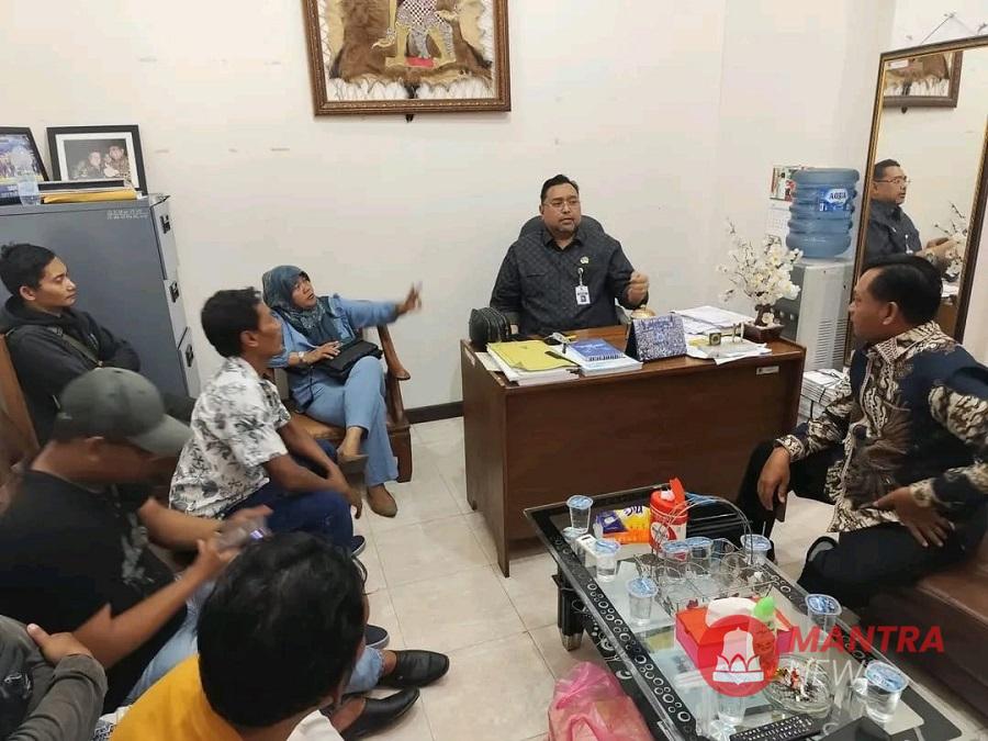 Suasana sidang Pansus Hak Angket DPRD Pati. Rabu (17/9/2025) rencananya Mantan Sekda Jumani dan Kepala DPUTR Riyoso akan dipanggil.