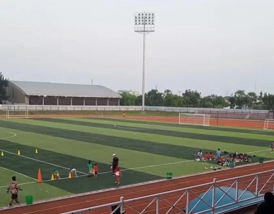 Area dalam Stadion Joyokusumo yang akan direnovasi.