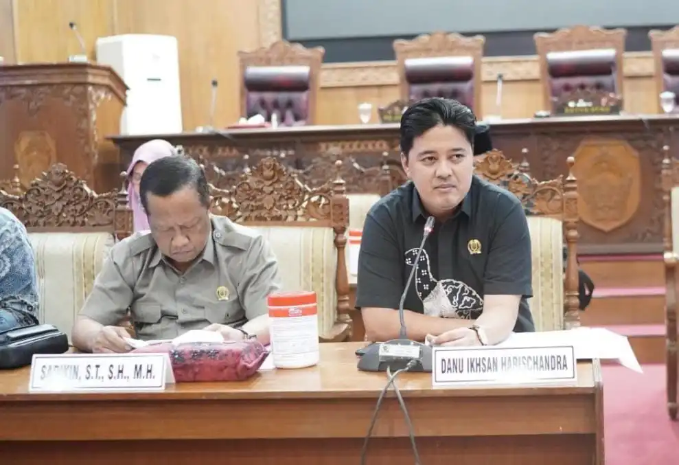 Hak Angket Bupati Pati: DPRD Libatkan Mahfud MD dan Ahli Hukum Lain Sebelum Paripurna 1 Anggota Pansus Hak Angket DPRD Pati Danu Iksan. Pihaknya ibatkan tiga ahli hukum ternama dalam kebijakan Pansus.