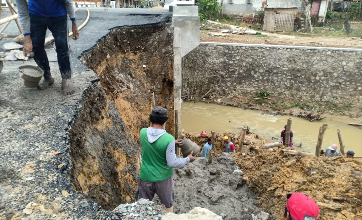 Warga Kecewa Jembatan Pelemgede Rusak Sebelum Diresmikan, Pelaksana Janjikan Perbaikan Dua Minggu 1 Jembatan Pelemgede