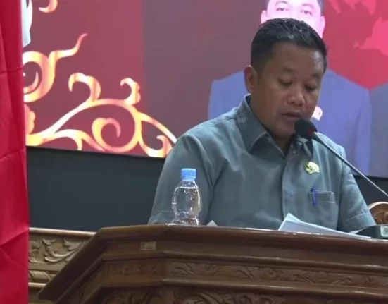 DPRD Pati Dorong Pembinaan Sepak Bola Usia Dini Bersama Askab PSSI 7 Ketua Komisi D DPRD Pati, Teguh Bandang Waluyo. Merespons soal pengembangan atlet sepak bola Pati.