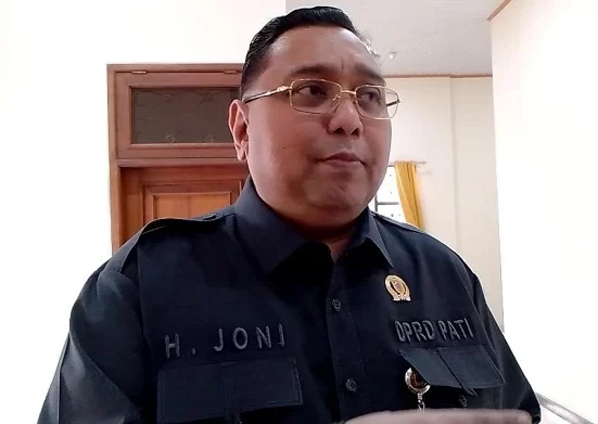 Stadion Joyokusumo Pati Direnovasi, DPRD Pati Soroti Pemindahan Sejumlah Kantor 6 Ketua Komisi C DPRD Pati Joni Kurnianto mengomentari rencana renovasi Stadion Joyokusumo