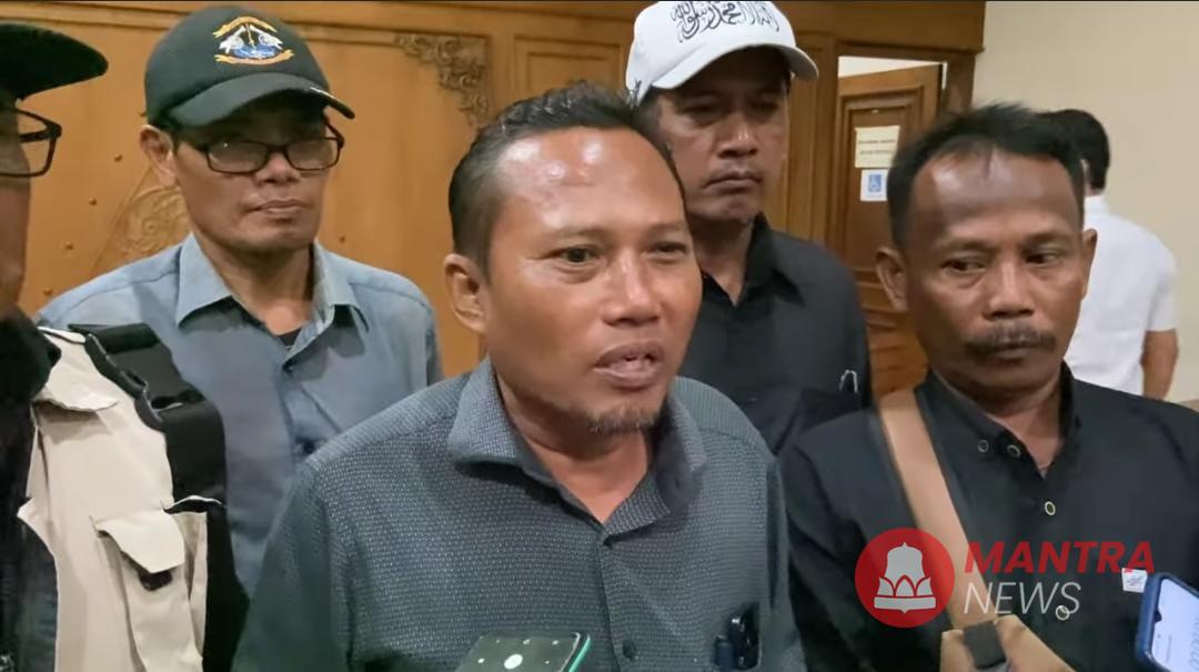 Pendukung Bupati Pati Putuskan Tak Hadir di Paripurna Hak Angket, Ada Apa? 1 pendukung Bupati Pati