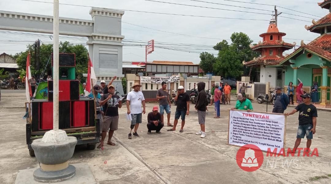 Puluhan Warga Asempapan Pati Geruduk Kantor Desa, Sampaikan Empat Tuntutan Ini 1 puluhan warga