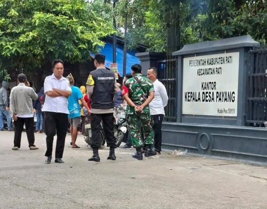 ratusan personel gabungan