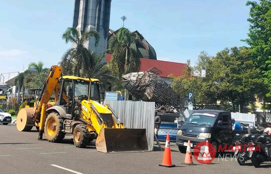 Tugu Knalpot Bandeng