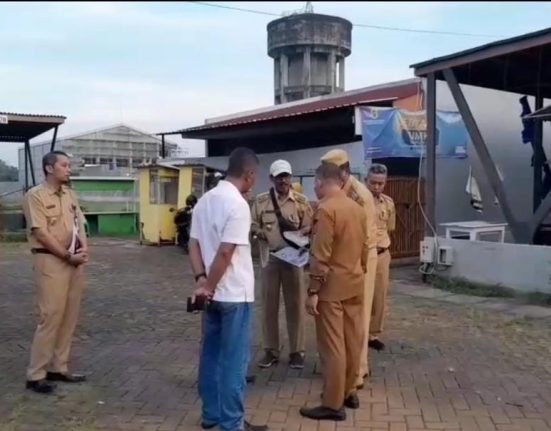 Alun-alun Kembangjoyo