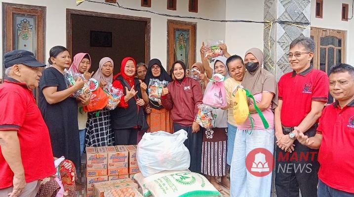 Anggota DPRD Pati Suhartini Bagikan Sembako Untuk Warga Sidokerto Usai Diterjang Banjir Bandang 1 IMG 20260113 WA0036